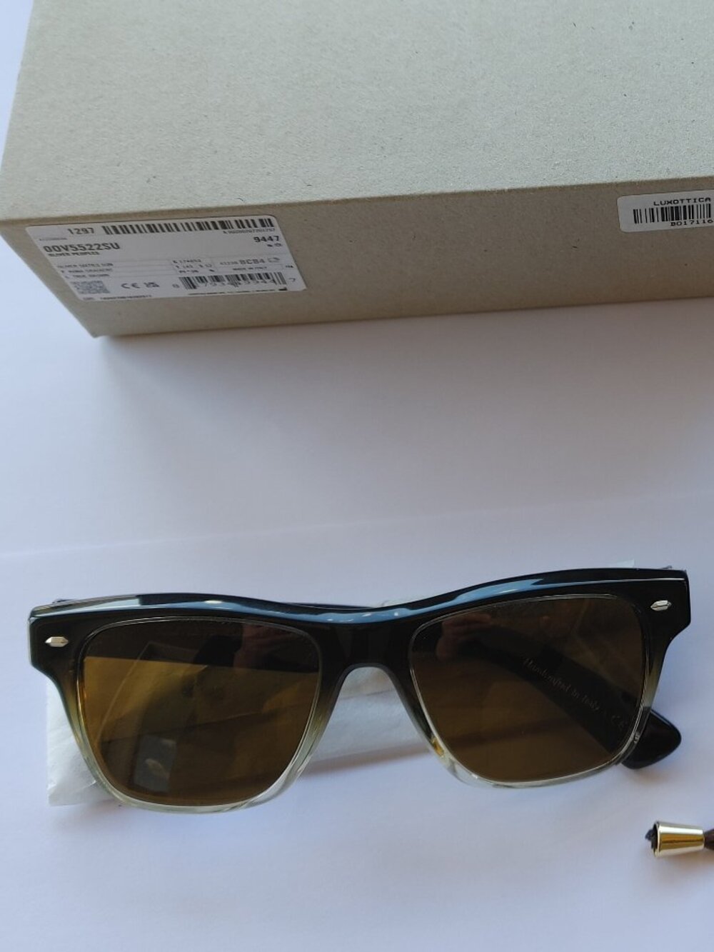 Oliver Peoples Sunglasses Unisex